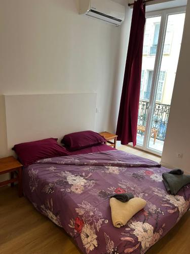 Hostel Lyonnais Room Type - Double Room
