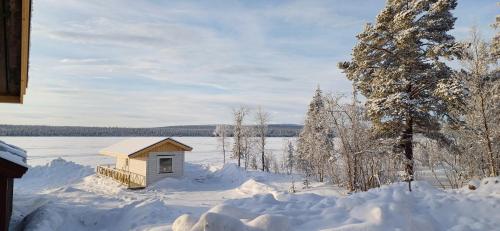 LAKESIDE AURORA CABINS - Kiruna