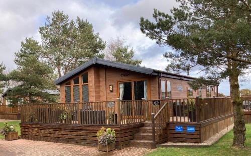 Forget Me Not Lodge with hot tub