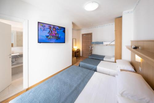 Family Room with Side Sea View