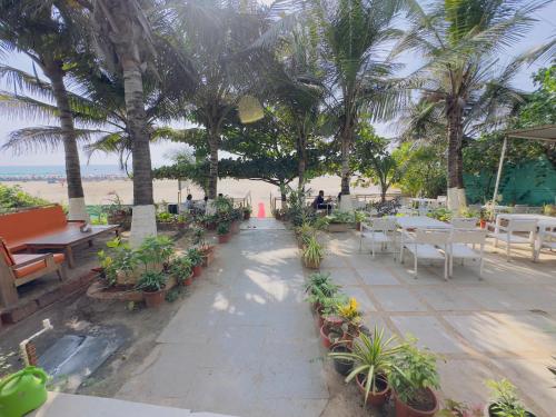 Melba Beach Resort By Maitree