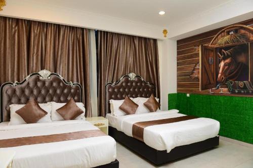 2 queen beds