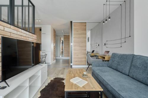 River View Studio with Balcony & FREE GARAGE Wrocław by Noclegi Renters, Wrocław (photo 9)