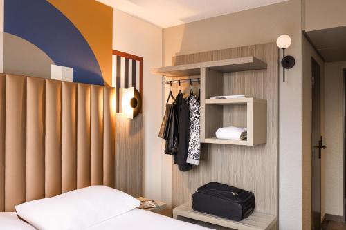 Hotel Kyriad Saint Quentin - image 26