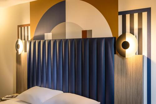 Hotel Kyriad Saint Quentin - image 24