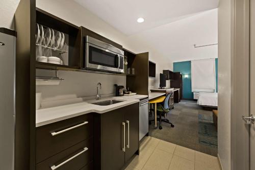 Home2 Suites By Hilton Baytown Texas - image 3
