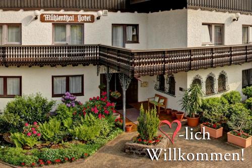 B&B Schwalbach - Hotel Mühlenthal GmbH - Bed and Breakfast Schwalbach