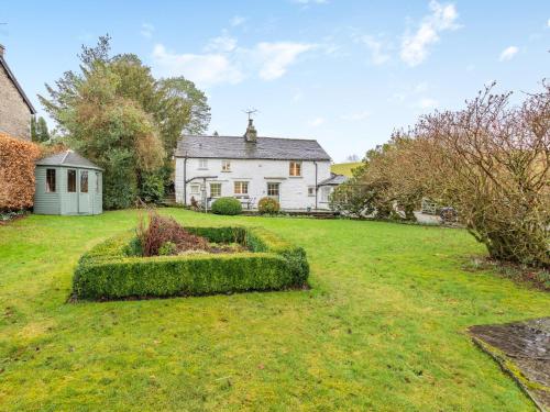 4 Bed in Near and Far Sawrey LLH02