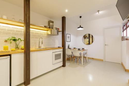 Peaceful Apartment close to Plaza Mayor - main image