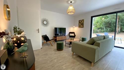 3 bedrooms, 5 beds