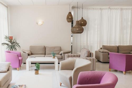 Hotel Xaloc Playa - image 3