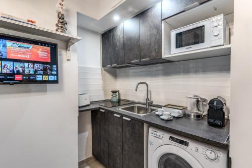 Flaminio Royal Apartment - image 13