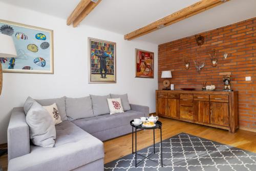 Comfortable Apartment Chramcówki in the Centre of Zakopane by Noclegi Renters - image 2