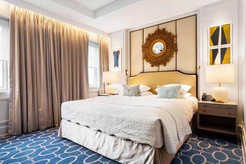 Superior Double Room image 5