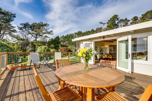 Dreamy Sonoma Coast Cottage with Ocean Views in Jenner (CA)
