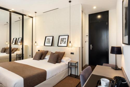 Blanq Carmen Hotel – Valencia, IN