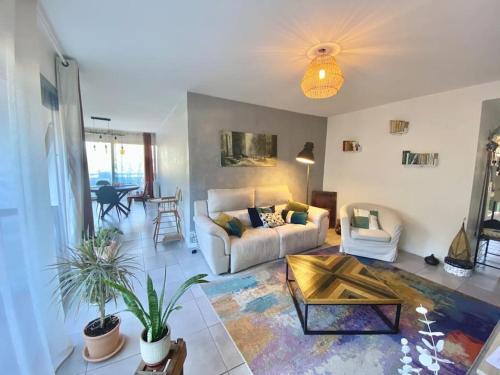 Seadmed, Cosy T3 full Confort Clim Parking proche Centre in Les Cevennes