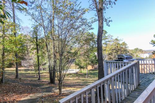 House # 15 Lakin it Easy no pets Lake View in Centre, USA