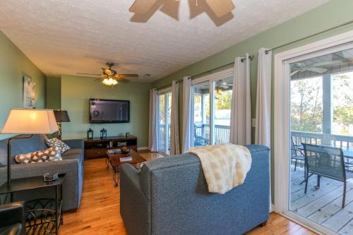 House # 26 Bay Bungalow (pet friendly) Lake View