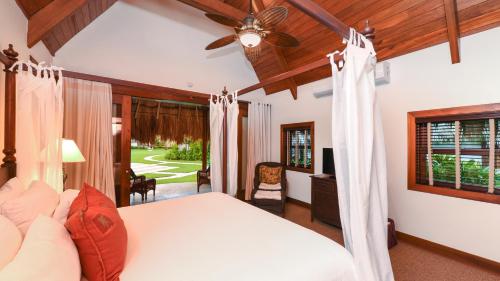Double room, pool view