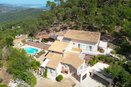 Exterior view, Double Family Villa12 people with Pool near Cannes in Parc Residentiel de l'Esterel