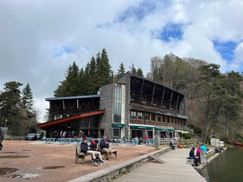 Hotel Lac Pavin - Hôtel - Besse-et-Saint-Anastaise