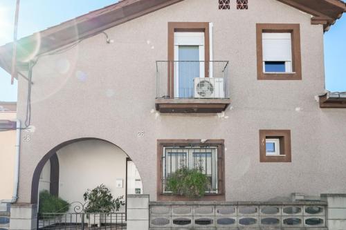 Cals Avis – Casa con jardín y barbacoa en Banyoles (Cals Avis – Casa con jardin y barbacoa en Banyoles) in Banyoles