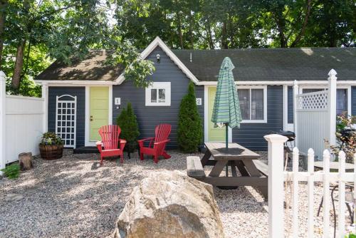 Cottage 1-2 - 2 Bedroom / 1 Bath End Unit