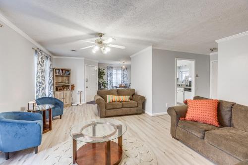 Pet-Friendly Millbrook Home Patio and Yard! in Millbrook, USA