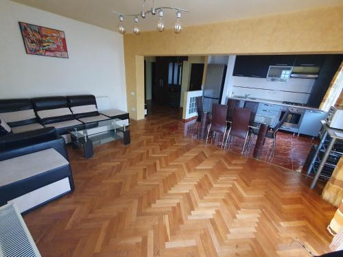 Зручності, Hotel New in Бая-Маре