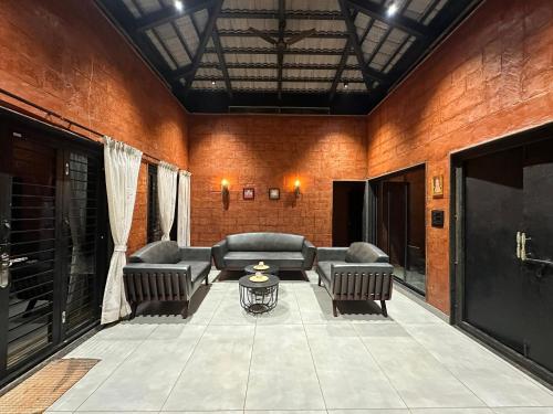 Redstone Villa By Koyna Stays in Koynanagar