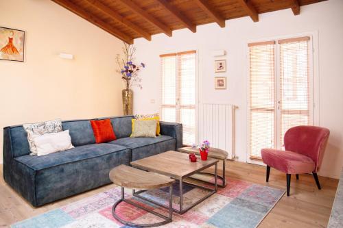 La Sorpresa - luxury apartment in historic city center, Arona