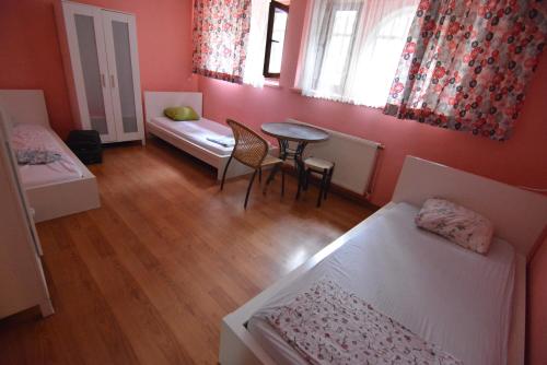 1 twin bed