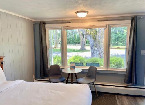 Elk Rapids Lakeshore Inn - 편의 시설/서비스