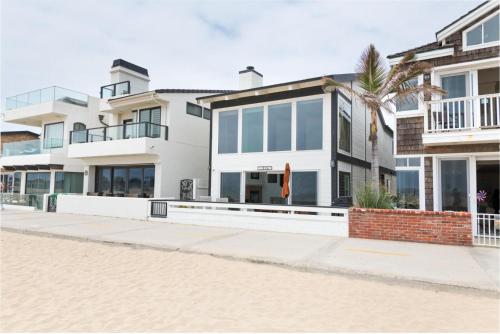 Ocean Retreat in Newport Beach, USA