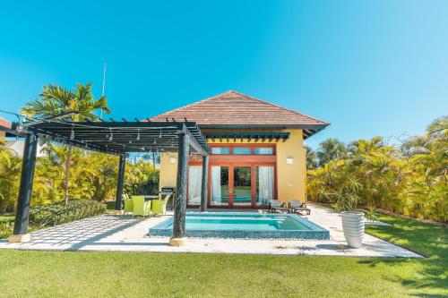 Fabulous bungalow with private pool CAA