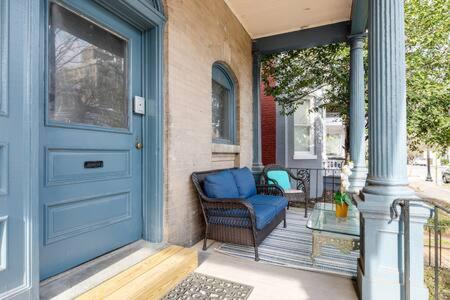 G2 CENTRAL LOCATION museums FREE PARKING near Virginia Tudományos Múzeum