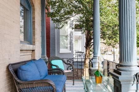 G2 CENTRAL LOCATION museums FREE PARKING near Virginia Tudományos Múzeum