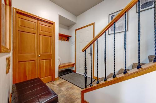 Central 2BR with Prime Amenities, Whistler (zdjęcie 3)