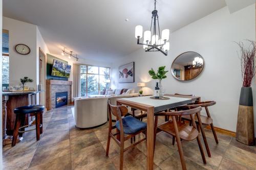 Central 2BR with Prime Amenities, Whistler (zdjęcie 7)