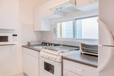 Upscale Polanco, 24 7 Security, Walk to Shopping! photo 2