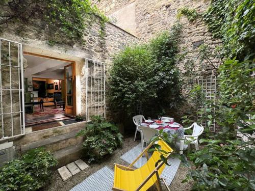 Tranquil apt with patio, Pézenas historic centre - Location saisonnière - Pézenas