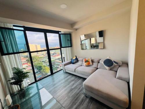 Modern Skyline Rohrmoser in San Jose