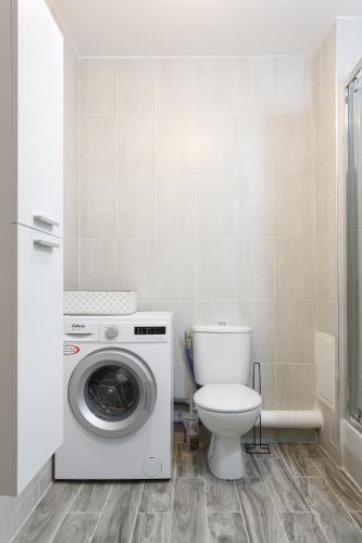 Un cocon confortable et paisible pour votre séjour (Un cocon confortable et paisible pour votre sejour) in Аржентей