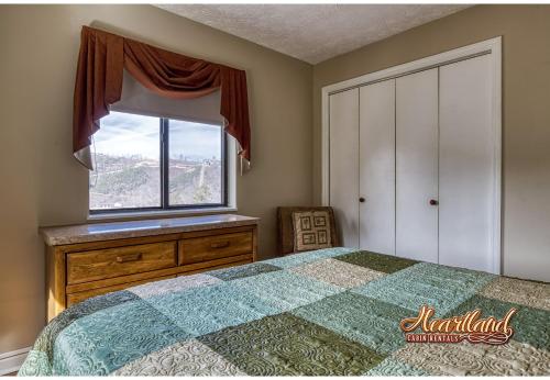 In The Heart Of Gatlinburg Condo 216 Walking distance to everything! in Gatlinburg, USA
