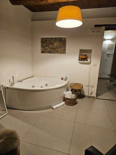 Casa Rubini Room Type - King Room with Spa Bath