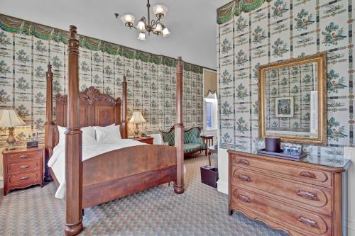 St James Hotel - image 11