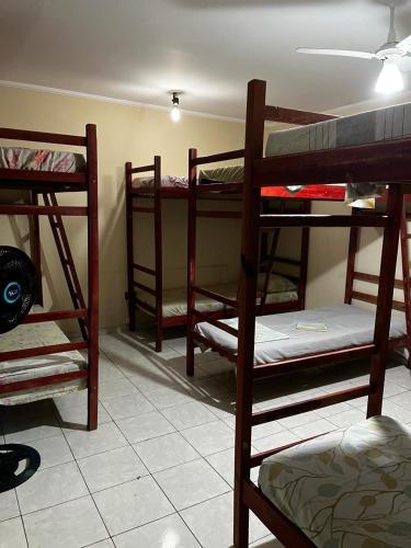 1 twin bed