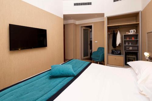 Best Western Plus City Hotel - image 10