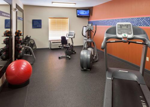 Hampton Inn & Suites Davenport - image 9
